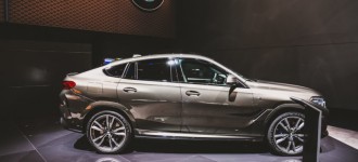 2020 BMW X6 fotky z výstavy IAA vo Frankfurte