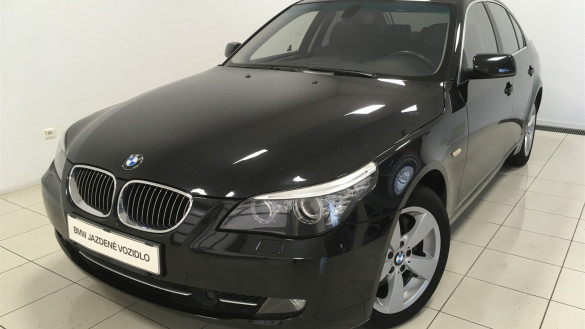 BMW 530i xDrive Sedan